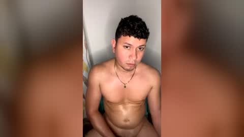 noahlatino35 online show from 06.24.26