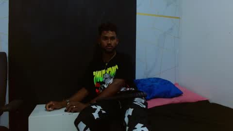 Snapshot of noahsmith26 chatting on 01.06.26 online show from 01.06.26