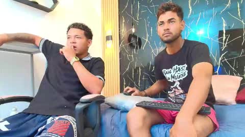 Snapshot of noahsmith26 chatting on 01.11.26 online show from 01.11.26