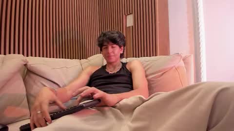 noahx_valko online show from 12.18.25