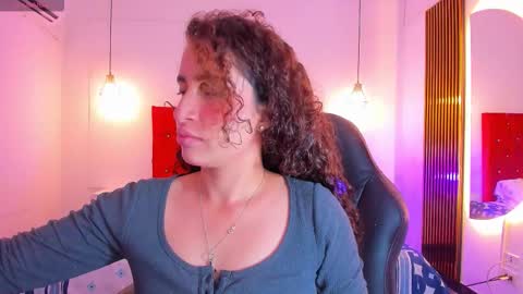 NOA MALAK online show from 02.04.26