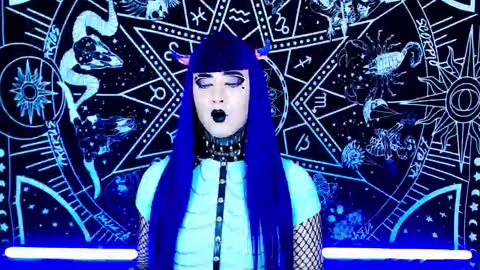 caroline online show from 11.25.25