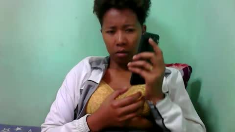 noella711128 online show from 09.09.25