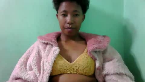 noella711128 online show from 10.06.25