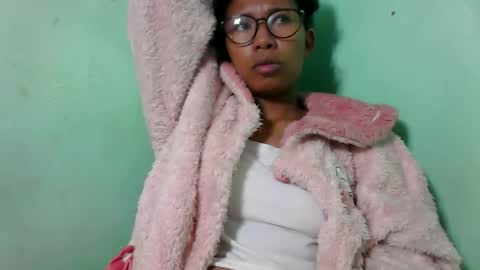 noella711128 online show from 10.08.25