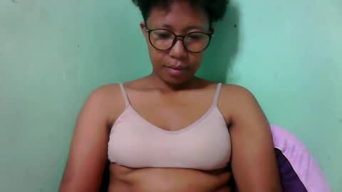 noella711128 online show from 10.15.25