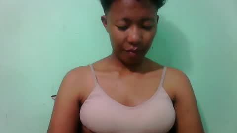 Snapshot of noellah chatting on 09.17.25 noellah online show from 09.17.25