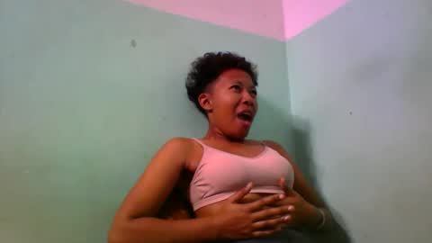 Snapshot of noellah chatting on 09.27.25 noellah online show from 09.27.25