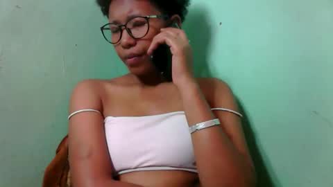 Snapshot of noellah chatting on 10.14.25 noellah online show from 10.14.25