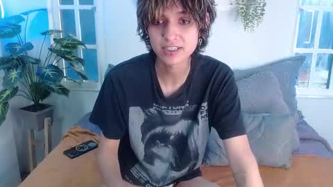 Snapshot of noellee__ chatting on 10.04.25 CALL ME APRIL  online show from 10.04.25