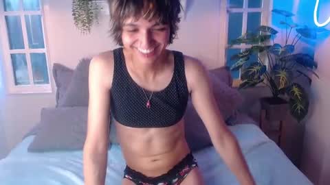 Snapshot of noellee__ chatting on 10.20.25 CALL ME APRIL  online show from 10.20.25