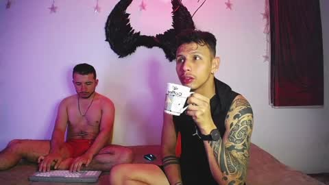 noha_and_iam1 online show from 03.30.26