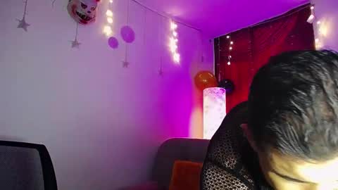 Noha Lux online show from 09.17.25