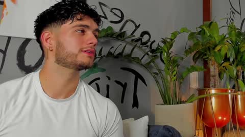 Snapshot of noha_miler chatting on 02.09.25 kevin online show from 02.09.25