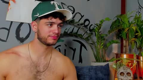 Snapshot of noha_miler chatting on 02.14.25 kevin online show from 02.14.25