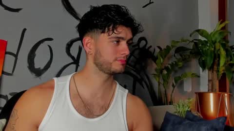 Snapshot of noha_miler chatting on 03.01.25 kevin online show from 03.01.25