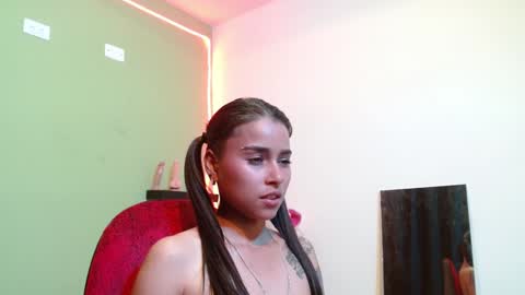 Noha Thomson online show from 12.16.24