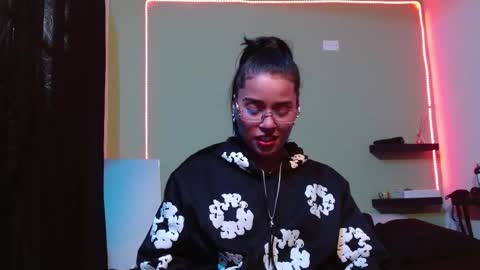 Noha Thomson online show from 09.20.25