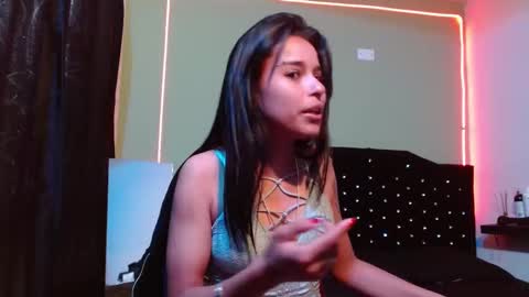 Noha Thomson online show from 09.26.25