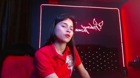 Noha Thomson online show from 12.19.25