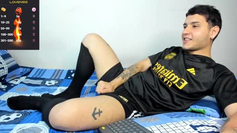 Snapshot of noha_white chatting on 12.18.24 Noha online show from 12.18.24