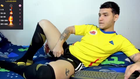 Snapshot of noha_white chatting on 01.26.25 Noha online show from 01.26.25