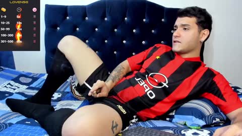 Snapshot of noha_white chatting on 02.03.25 Noha online show from 02.03.25