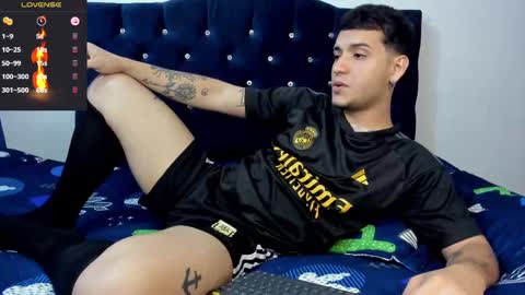 Snapshot of noha_white chatting on 02.09.25 Noha online show from 02.09.25