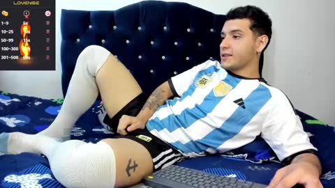 Snapshot of noha_white chatting on 02.28.25 Noha online show from 02.28.25