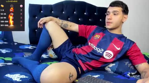 Snapshot of noha_white chatting on 03.09.25 Noha online show from 03.09.25