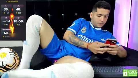 Snapshot of noha_white chatting on 02.14.26 Noha online show from 02.14.26