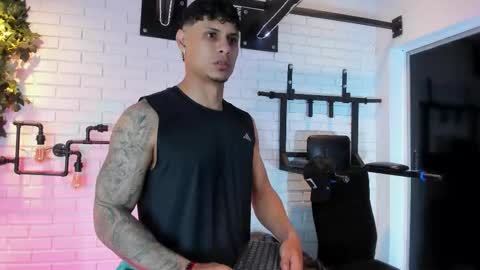 Snapshot of nohanhunter chatting on 10.11.25 nohanhunter online show from 10.11.25