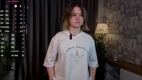 Anna online show from 09.13.25