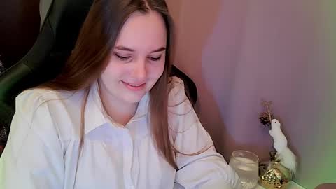 noir_ember_ online show from 01.10.26