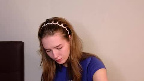 Snapshot of noirastrya chatting on 02.12.26 Sophie online show from 02.12.26