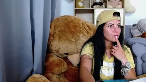 noirbella online show from 07.31.26