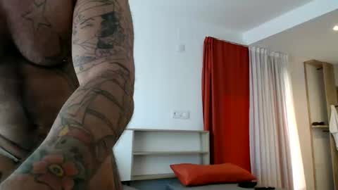 Im here enjoy online show from 05.10.26