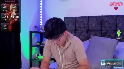 Snapshot of nolan_twink chatting on 02.11.26 Nolan online show from 02.11.26