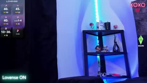 Snapshot of nolan_twink chatting on 02.25.26 Nolan online show from 02.25.26