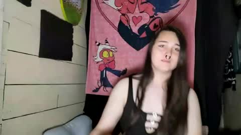 nonbinarybeauty20 online show from 06.17.26