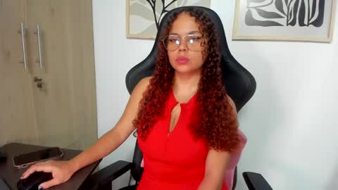 Snapshot of noor_bloom chatting on 04.24.26 Soy Ash online show from 04.24.26