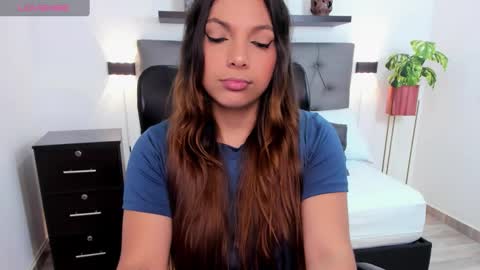 Nora online show from 12.07.24