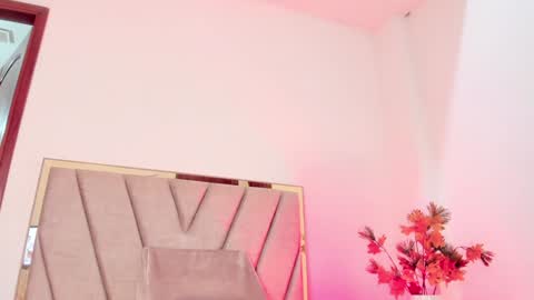 Nora Da Silva online show from 12.06.24