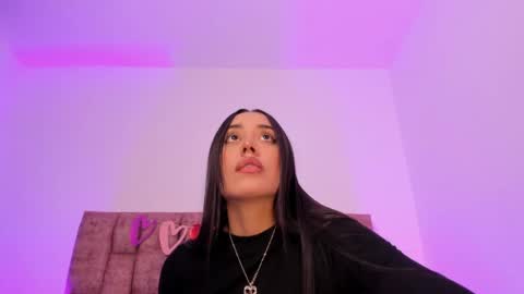 Nora Da Silva online show from 05.15.26