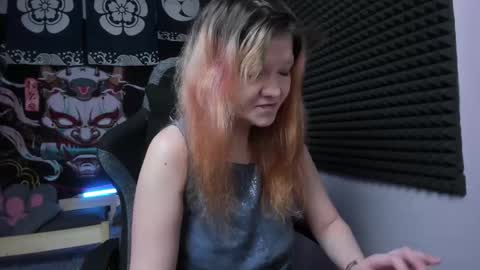 Nora online show from 09.23.25