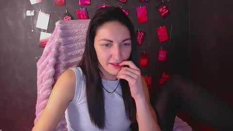 Nora online show from 01.08.26