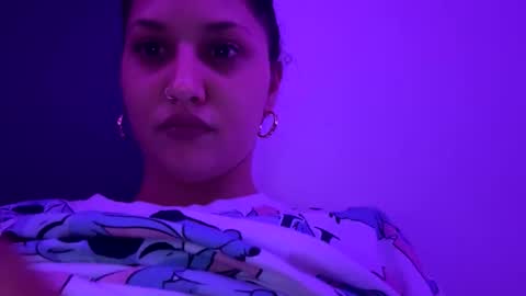 NoraKiss1 online show from 05.06.26