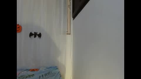 norapaker online show from 10.11.25