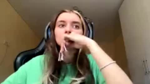 Elena online show from 03.18.26