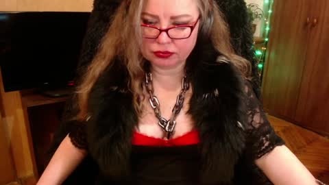 miss Tress online show from 12.25.24